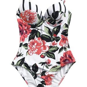 Cupshe Medium One Piece Swimsuit - never worn